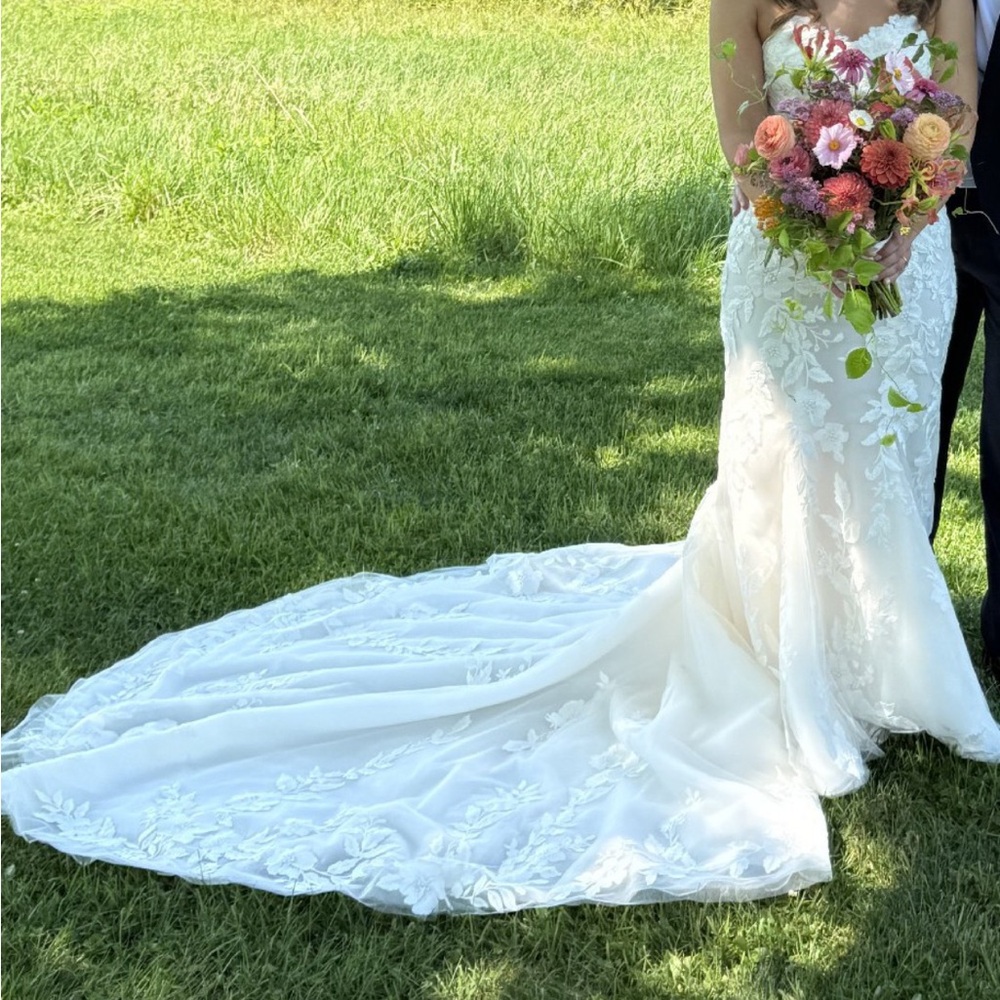 Ivory Wedding Dress